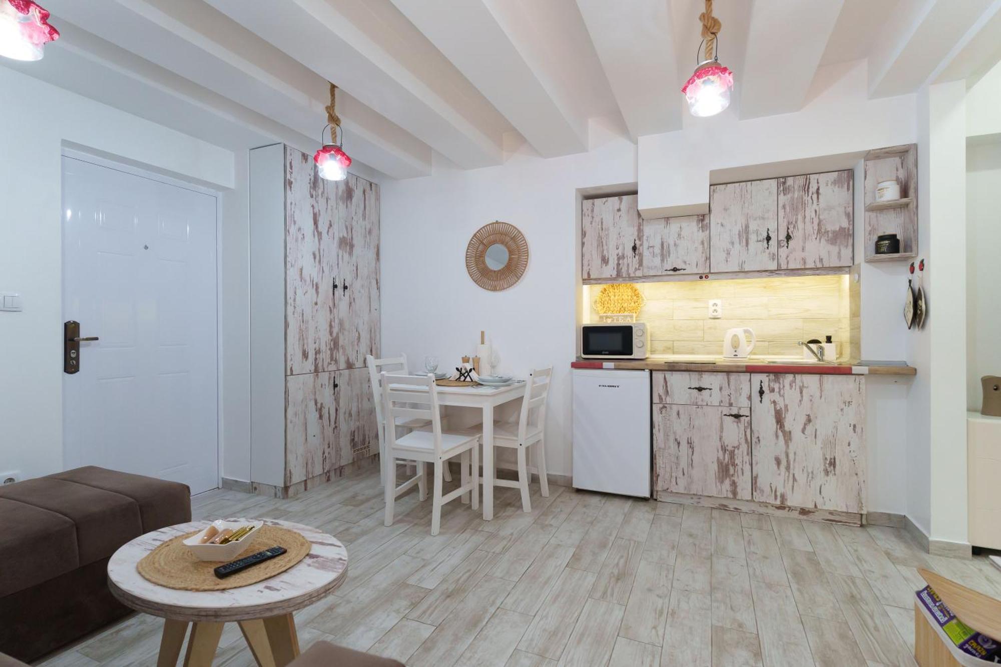Appartamento Lara Free Parking Skadarlija Belgrado Esterno foto